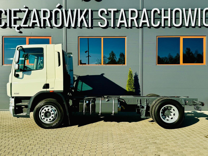 DAF DAF DAF CF 65.220 E5 // rama pod zabudowę !! // wywrotka kiper b - Φορτηγό σασί: φωτογραφία 2 DAF DAF DAF CF 65.220 E5 // rama pod zabudowę !! // wywrotka kiper b - Φορτηγό σασί: φωτογραφία 2