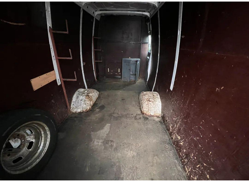 Επαγγελματικό αυτοκίνητο κόφα Iveco Daily 35C15 Furgon L4H2 Brygadówka 6-seater Doka Dubel Cabin: φωτογραφία 13 Επαγγελματικό αυτοκίνητο κόφα Iveco Daily 35C15 Furgon L4H2 Brygadówka 6-seater Doka Dubel Cabin: φωτογραφία 13