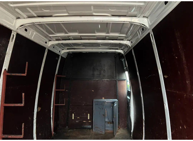 Επαγγελματικό αυτοκίνητο κόφα Iveco Daily 35C15 Furgon L4H2 Brygadówka 6-seater Doka Dubel Cabin: φωτογραφία 12 Επαγγελματικό αυτοκίνητο κόφα Iveco Daily 35C15 Furgon L4H2 Brygadówka 6-seater Doka Dubel Cabin: φωτογραφία 12