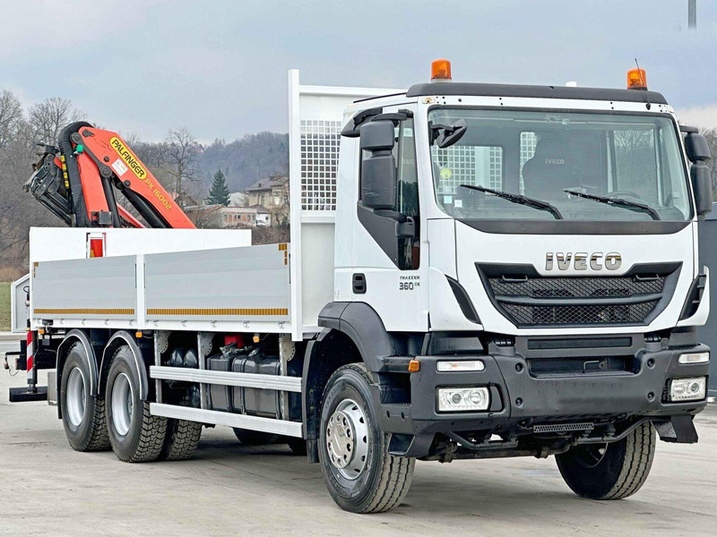 Iveco TRAKKER 360 * PRITSCHE 6,80* PK 16002 B+FUNK*6x4 - Φορτηγό με ανοιχτή καρότσα, Φορτηγό με γερανό: φωτογραφία 3 Iveco TRAKKER 360 * PRITSCHE 6,80* PK 16002 B+FUNK*6x4 - Φορτηγό με ανοιχτή καρότσα, Φορτηγό με γερανό: φωτογραφία 3