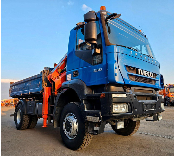 Iveco Trakker 190T33 4x4 M Tipper + Crane Atlas 120.2E - Φορτηγό ανατρεπόμενο, Φορτηγό με γερανό: φωτογραφία 2 Iveco Trakker 190T33 4x4 M Tipper + Crane Atlas 120.2E - Φορτηγό ανατρεπόμενο, Φορτηγό με γερανό: φωτογραφία 2