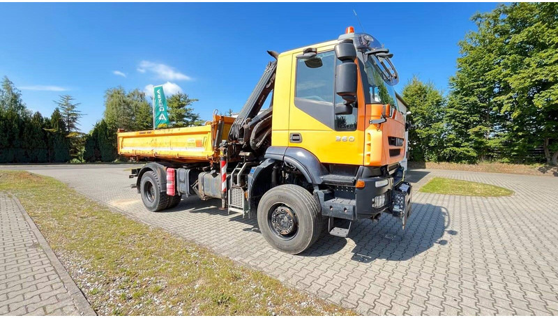 Iveco Trakker 360 EEV - 3 way tipper + crane - Φορτηγό ανατρεπόμενο, Φορτηγό με γερανό: φωτογραφία 1 Iveco Trakker 360 EEV - 3 way tipper + crane - Φορτηγό ανατρεπόμενο, Φορτηγό με γερανό: φωτογραφία 1