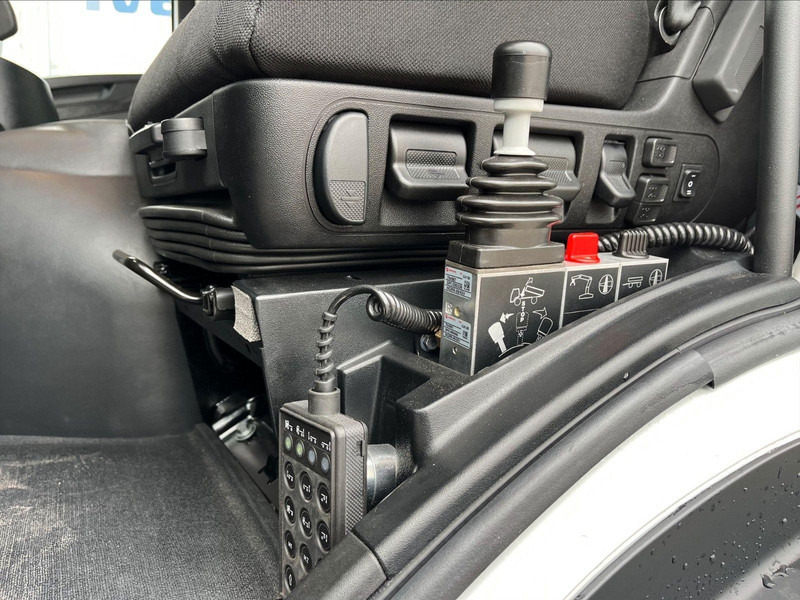 Leasing Iveco X-WAY AD200X36/P HR OFF 3 way tipper Iveco X-WAY AD200X36/P HR OFF 3 way tipper: φωτογραφία 9