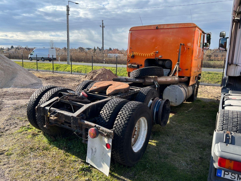 MACK INTERNATIONAL FSG 385 - Τράκτορας: φωτογραφία 4 MACK INTERNATIONAL FSG 385 - Τράκτορας: φωτογραφία 4