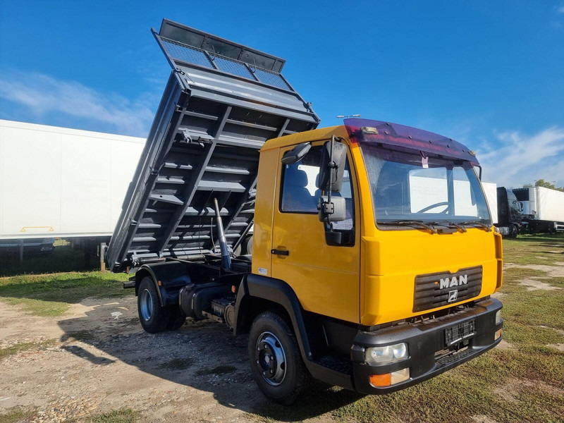 MAN LE 8.180 Meiller Kipper Three-Sided Tipper - 3 old. billencs - T - Φορτηγό ανατρεπόμενο: φωτογραφία 1 MAN LE 8.180 Meiller Kipper Three-Sided Tipper - 3 old. billencs - T - Φορτηγό ανατρεπόμενο: φωτογραφία 1