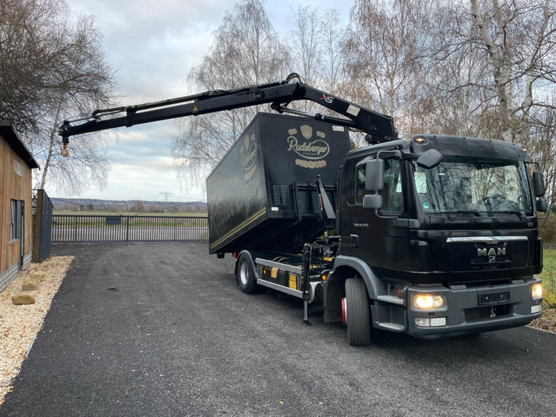 MAN TGM 15.250 Hoof lift + Crane - Φορτηγό φόρτωσης γάντζου, Φορτηγό με γερανό: φωτογραφία 2 MAN TGM 15.250 Hoof lift + Crane - Φορτηγό φόρτωσης γάντζου, Φορτηγό με γερανό: φωτογραφία 2
