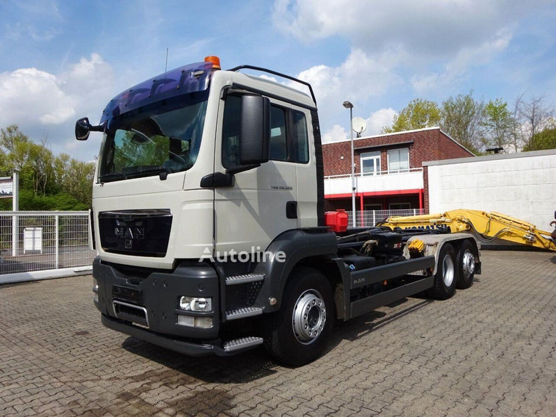 MAN TGS 26.320 - Hook lift truck - Φορτηγό φόρτωσης γάντζου, Φορτηγό με γερανό: φωτογραφία 2 MAN TGS 26.320 - Hook lift truck - Φορτηγό φόρτωσης γάντζου, Φορτηγό με γερανό: φωτογραφία 2