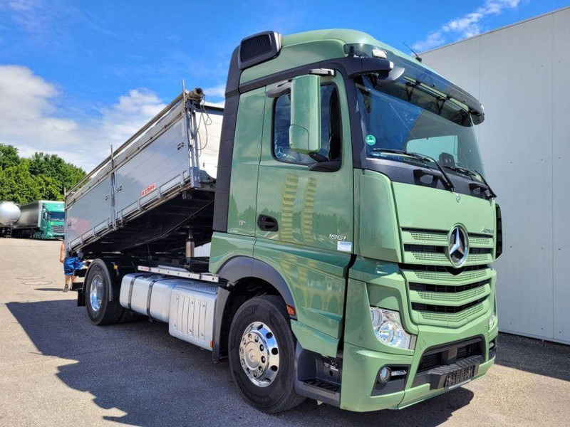 Mercedes-Benz 1851 L 3 way grain tipper Kempf - Φορτηγό ανατρεπόμενο: φωτογραφία 4 Mercedes-Benz 1851 L 3 way grain tipper Kempf - Φορτηγό ανατρεπόμενο: φωτογραφία 4