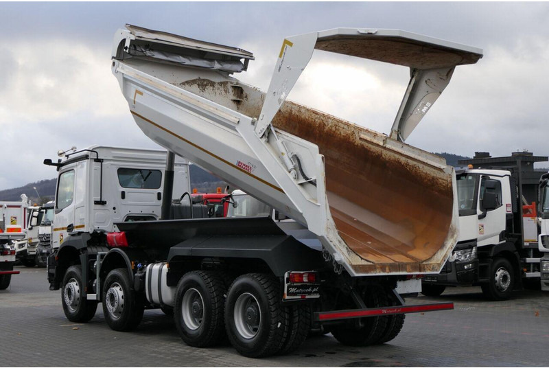 Mercedes-Benz AROCS 3246 / 8x4 / WYWROTKA / TYLNOZSYP / EURO 6 / OPONY 100 % - Φορτηγό ανατρεπόμενο: φωτογραφία 3 Mercedes-Benz AROCS 3246 / 8x4 / WYWROTKA / TYLNOZSYP / EURO 6 / OPONY 100 % - Φορτηγό ανατρεπόμενο: φωτογραφία 3