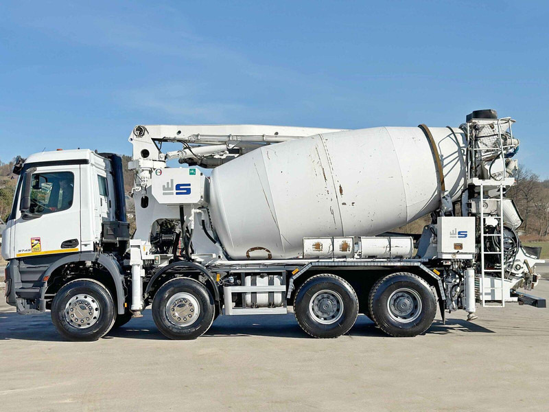 Mercedes-Benz AROCS 3743 * Betonpumpe + FUNK * 8x4 * TOP - Μπετονιέρα φορτηγό: φωτογραφία 4 Mercedes-Benz AROCS 3743 * Betonpumpe + FUNK * 8x4 * TOP - Μπετονιέρα φορτηγό: φωτογραφία 4
