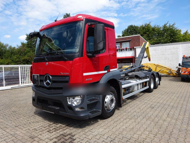 Mercedes-Benz Antos 2532 - Hook lift truck - Φορτηγό φόρτωσης γάντζου: φωτογραφία 3 Mercedes-Benz Antos 2532 - Hook lift truck - Φορτηγό φόρτωσης γάντζου: φωτογραφία 3