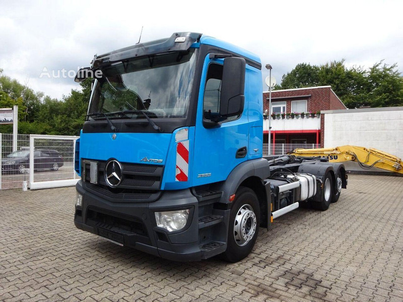 Mercedes-Benz Antos 2533 - Hook lift truck 6x2 - Φορτηγό φόρτωσης γάντζου: φωτογραφία 1 Mercedes-Benz Antos 2533 - Hook lift truck 6x2 - Φορτηγό φόρτωσης γάντζου: φωτογραφία 1