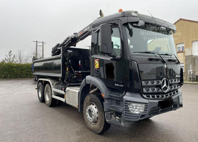 Mercedes-Benz Arocs 2640 - Φορτηγό ανατρεπόμενο, Φορτηγό με γερανό: φωτογραφία 3 Mercedes-Benz Arocs 2640 - Φορτηγό ανατρεπόμενο, Φορτηγό με γερανό: φωτογραφία 3