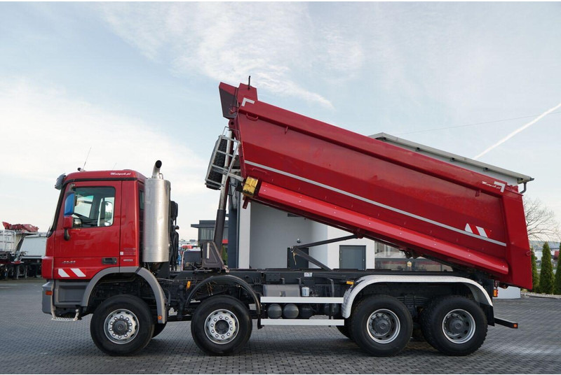 Mercedes-Benz CTROS 4141 / 8X6 / WYWROTKA TYLNOZSYPOWA / MEILLER KIPPER 5.3M / - Φορτηγό ανατρεπόμενο: φωτογραφία 5 Mercedes-Benz CTROS 4141 / 8X6 / WYWROTKA TYLNOZSYPOWA / MEILLER KIPPER 5.3M / - Φορτηγό ανατρεπόμενο: φωτογραφία 5