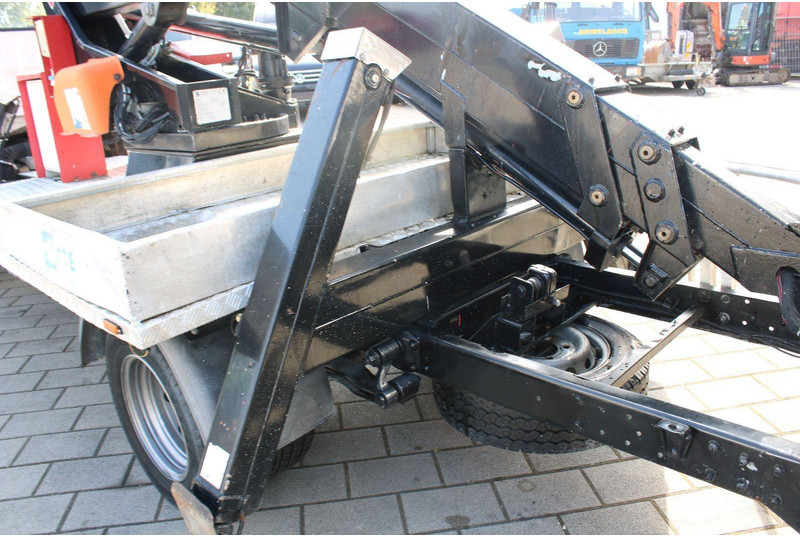 Nissan Cabstar E 120 Sequani Z20 - 20 meter - Φορτηγό με εναέρια πλατφόρμα: φωτογραφία 5 Nissan Cabstar E 120 Sequani Z20 - 20 meter - Φορτηγό με εναέρια πλατφόρμα: φωτογραφία 5