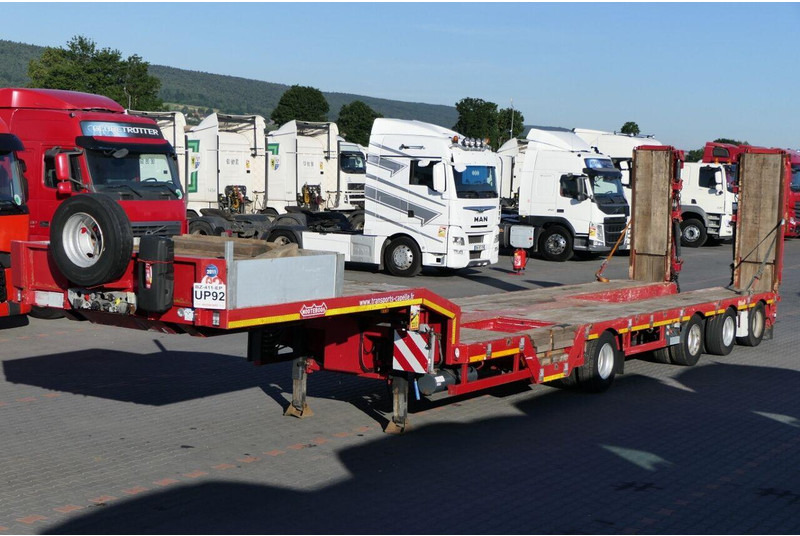 Nooteboom NISKOPODWOZIE LAWETA / 4 OSIOWA / DMC: 73500 KG / NAJAZDY HYDRAU - Επικαθήμενο με χαμηλό δάπεδο: φωτογραφία 1 Nooteboom NISKOPODWOZIE LAWETA / 4 OSIOWA / DMC: 73500 KG / NAJAZDY HYDRAU - Επικαθήμενο με χαμηλό δάπεδο: φωτογραφία 1
