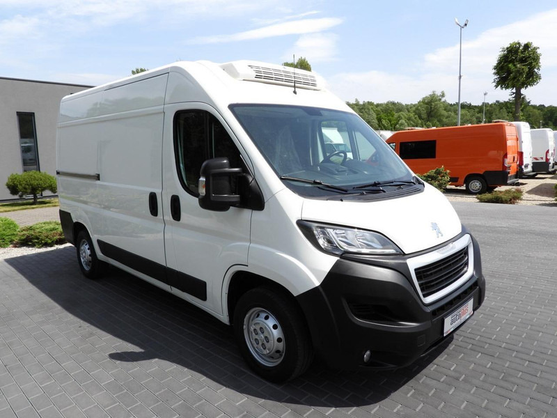 Peugeot BOXER  FURGON CHŁODNIA  -10*C TEMPOMAT KLIMATYZACJA  130KM [ G23 - Επαγγελματικό αυτοκίνητο ψυγείο: φωτογραφία 4 Peugeot BOXER  FURGON CHŁODNIA  -10*C TEMPOMAT KLIMATYZACJA  130KM [ G23 - Επαγγελματικό αυτοκίνητο ψυγείο: φωτογραφία 4