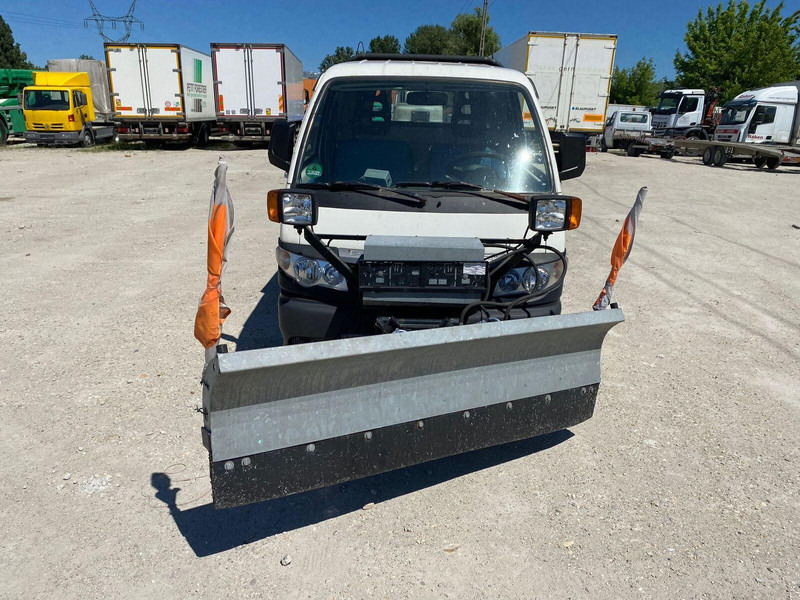 Piaggio Porter 1,2 d Pfau S90 - 4x4 - Tipper - snowplow - Όχημα με ανατρεπομενη καροτσα: φωτογραφία 5 Piaggio Porter 1,2 d Pfau S90 - 4x4 - Tipper - snowplow - Όχημα με ανατρεπομενη καροτσα: φωτογραφία 5