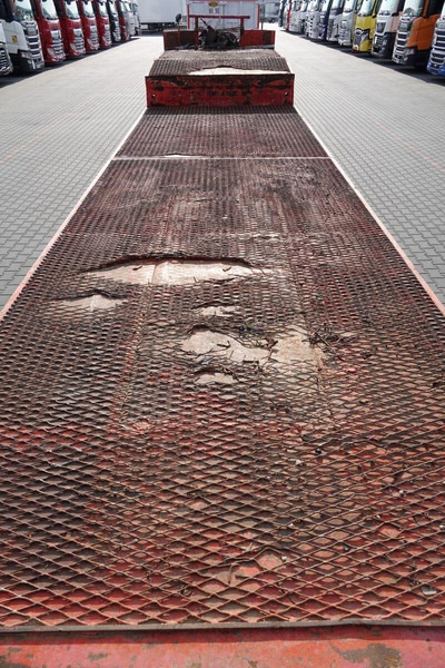 Επικαθήμενο με χαμηλό δάπεδο Verem NACZEPA LAWETA NISKOPODWOZIE / NAJAZDY HYDRAULICZNE / 3 OSIOWA /: φωτογραφία 19