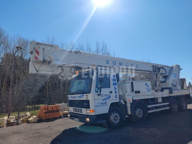 Volvo FL12 - Mounted boom lift truck - Φορτηγό, Φορτηγό με γερανό: φωτογραφία 1 Volvo FL12 - Mounted boom lift truck - Φορτηγό, Φορτηγό με γερανό: φωτογραφία 1