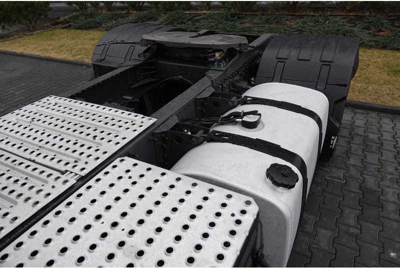 Τράκτορας Volvo FM 450 / ADR / ALUFELGI / WAGA: 6900KG / EURO 5 / PO KONTRAKCIE: φωτογραφία 12 Τράκτορας Volvo FM 450 / ADR / ALUFELGI / WAGA: 6900KG / EURO 5 / PO KONTRAKCIE: φωτογραφία 12