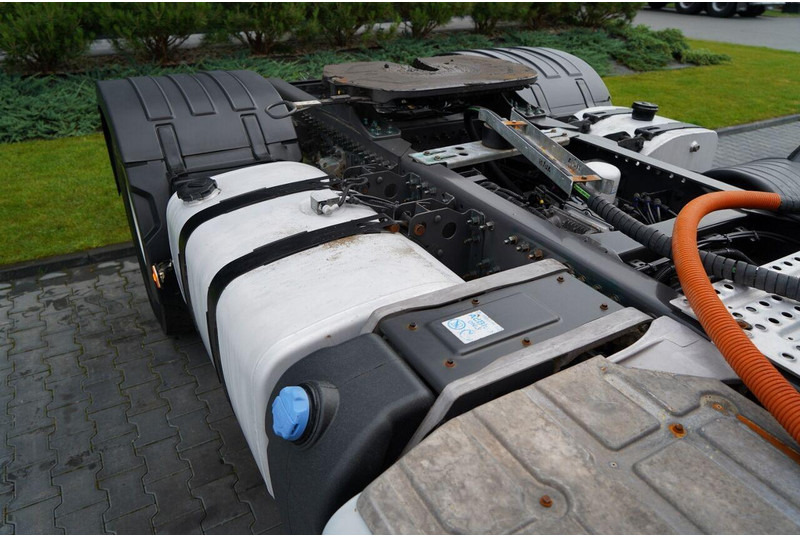 Τράκτορας Volvo FMX 430 / HYDRAULIKA / NISKA KABINA / ALUFELGI / EURO 6 / SPROWA: φωτογραφία 15 Τράκτορας Volvo FMX 430 / HYDRAULIKA / NISKA KABINA / ALUFELGI / EURO 6 / SPROWA: φωτογραφία 15