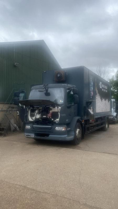 DAF LF 55-220 18 Ton Boxvan Fitted paper and Fabric Shredding Machine - Φορτηγό κόφα, Κοινοτικο όχημα/ Ειδικό όχημα: φωτογραφία 4 DAF LF 55-220 18 Ton Boxvan Fitted paper and Fabric Shredding Machine - Φορτηγό κόφα, Κοινοτικο όχημα/ Ειδικό όχημα: φωτογραφία 4