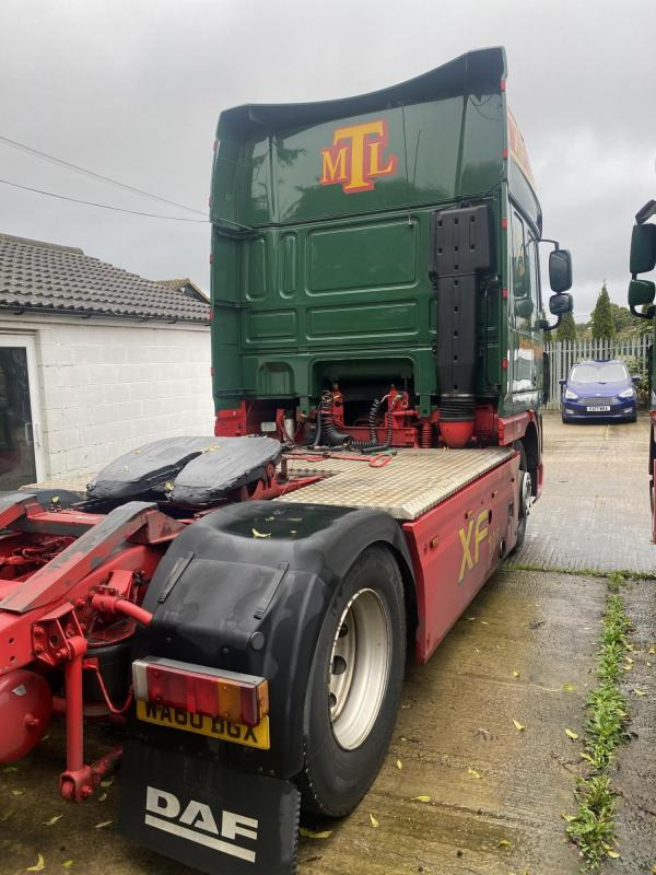 DAF XF Euro 5 105-460 4x2 Super Space Cab 4x2 XF Super Space cab Auto - Τράκτορας: φωτογραφία 2 DAF XF Euro 5 105-460 4x2 Super Space Cab 4x2 XF Super Space cab Auto - Τράκτορας: φωτογραφία 2