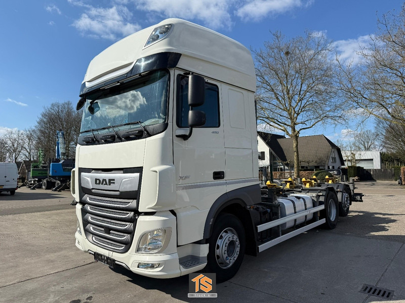 DAF XF 480 FAN SSC - LBW - RETARDER - BDF - KLIMA - GERMAN TRUCK - TOP! - Φορτηγό μεταφοράς εμπορευματοκιβωτίων/ Κινητό αμάξωμα: φωτογραφία 1 DAF XF 480 FAN SSC - LBW - RETARDER - BDF - KLIMA - GERMAN TRUCK - TOP! - Φορτηγό μεταφοράς εμπορευματοκιβωτίων/ Κινητό αμάξωμα: φωτογραφία 1