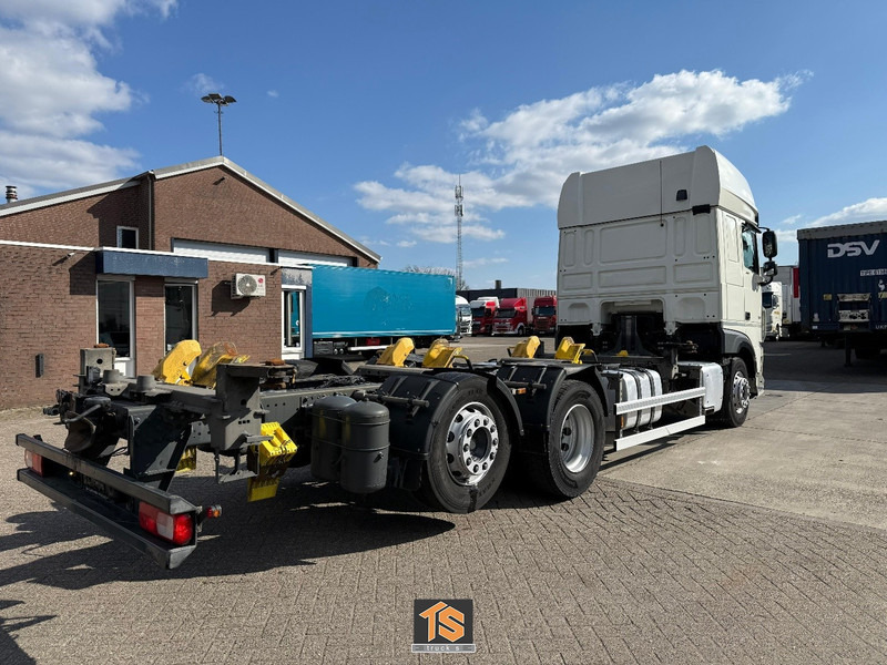 DAF XF 480 FAN SSC - LBW - RETARDER - BDF - KLIMA - GERMAN TRUCK - TOP! - Φορτηγό μεταφοράς εμπορευματοκιβωτίων/ Κινητό αμάξωμα: φωτογραφία 4 DAF XF 480 FAN SSC - LBW - RETARDER - BDF - KLIMA - GERMAN TRUCK - TOP! - Φορτηγό μεταφοράς εμπορευματοκιβωτίων/ Κινητό αμάξωμα: φωτογραφία 4