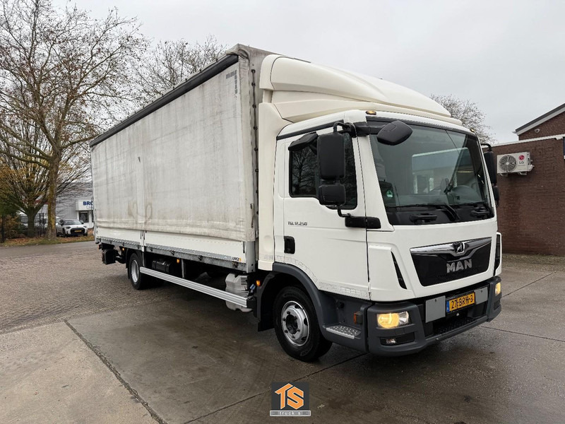 MAN TGL12.250 MANUAL - PRITSCHE PLANE - NL TOP TRUCK - Φορτηγό μουσαμάς: φωτογραφία 3 MAN TGL12.250 MANUAL - PRITSCHE PLANE - NL TOP TRUCK - Φορτηγό μουσαμάς: φωτογραφία 3