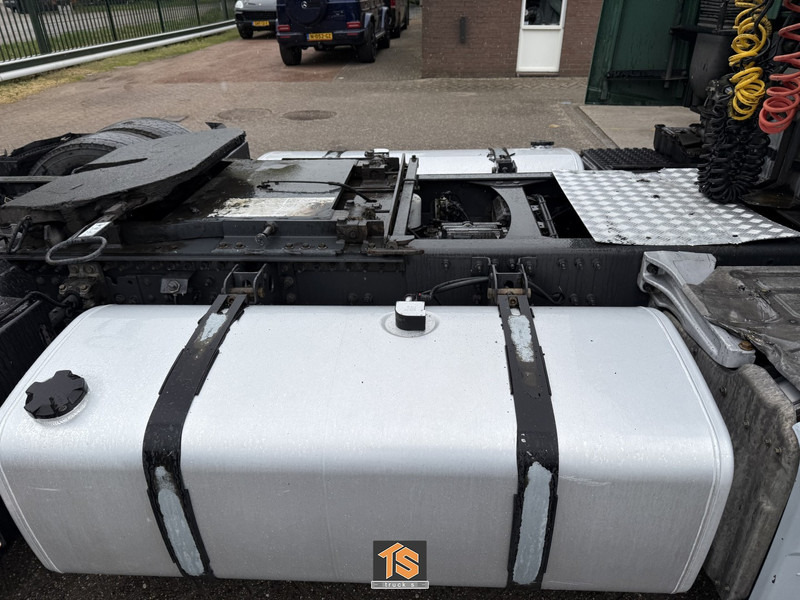 Volvo FH 460 - 2 TANKS - NL TOP TRUCK - HEBESATTEL - LIFTING FIFTH WHEEL - TUV 9/25 - Τράκτορας: φωτογραφία 5 Volvo FH 460 - 2 TANKS - NL TOP TRUCK - HEBESATTEL - LIFTING FIFTH WHEEL - TUV 9/25 - Τράκτορας: φωτογραφία 5