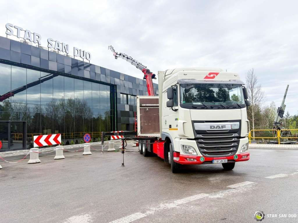 DAF XF 440 6x2 Fassi F365 FLY JIBCranePallet Grippe - Φορτηγό με γερανό: φωτογραφία 2 DAF XF 440 6x2 Fassi F365 FLY JIBCranePallet Grippe - Φορτηγό με γερανό: φωτογραφία 2