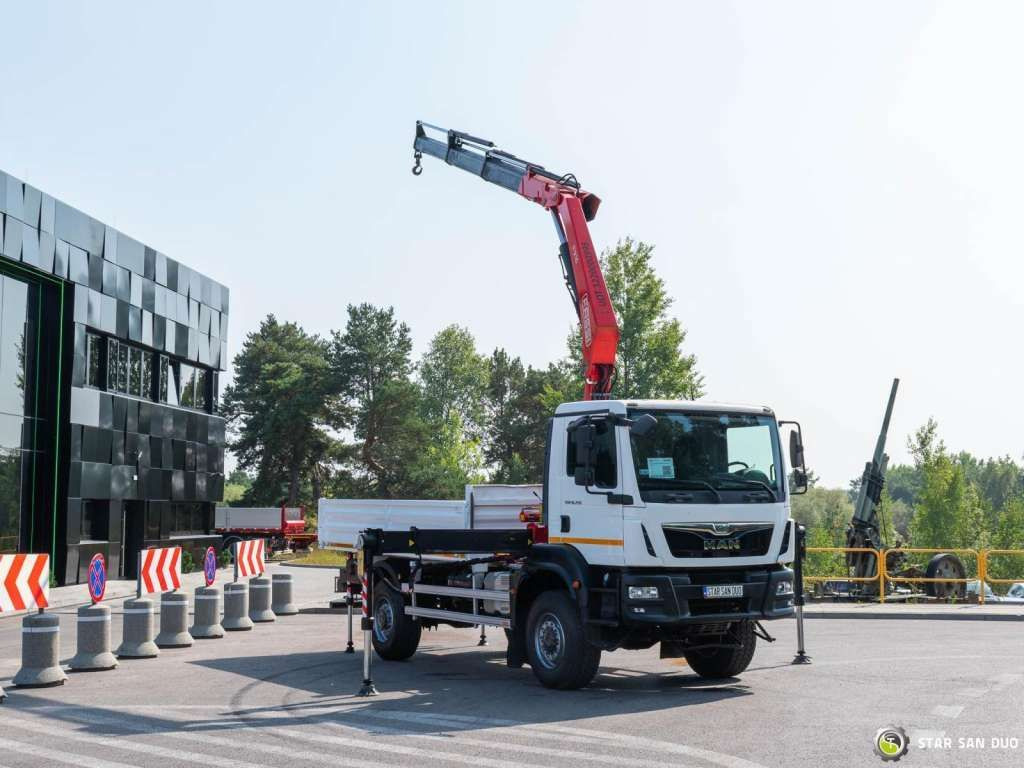 MAN TGM 18.250 4x4 Fassi F215A.0.23 Active HDS Cran - Φορτηγό με γερανό: φωτογραφία 2 MAN TGM 18.250 4x4 Fassi F215A.0.23 Active HDS Cran - Φορτηγό με γερανό: φωτογραφία 2