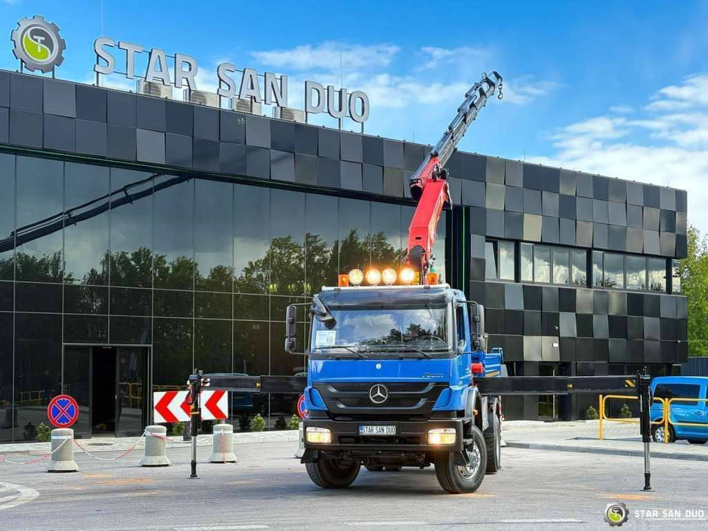 Mercedes-Benz AXOR 1833 4x4 Palfinger PK 22002 EH Crane Winch - Φορτηγό ανατρεπόμενο: φωτογραφία 3 Mercedes-Benz AXOR 1833 4x4 Palfinger PK 22002 EH Crane Winch - Φορτηγό ανατρεπόμενο: φωτογραφία 3