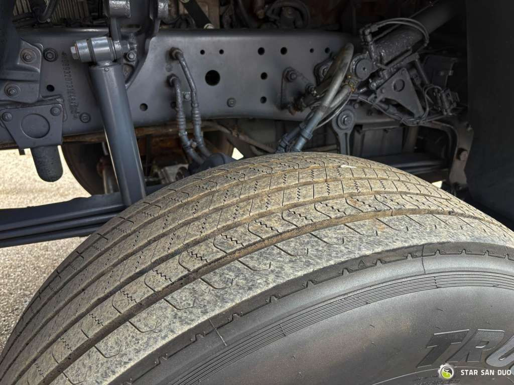 Φορτηγό ανατρεπόμενο Mercedes-Benz Actros 1841 AK 4x4 Hiab 288E-7 Crane Kipper: φωτογραφία 24 Φορτηγό ανατρεπόμενο Mercedes-Benz Actros 1841 AK 4x4 Hiab 288E-7 Crane Kipper: φωτογραφία 24