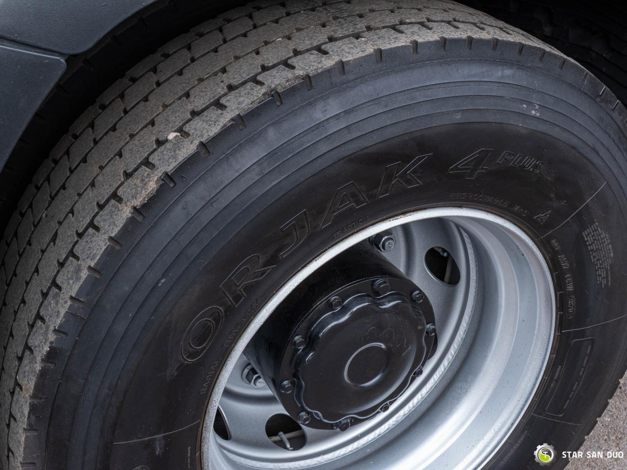 Φορτηγό με γερανό : φωτογραφία 29