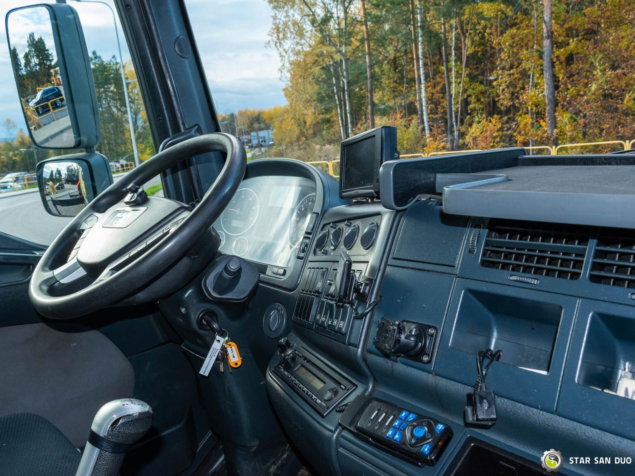 Φορτηγό με γερανό : φωτογραφία 18