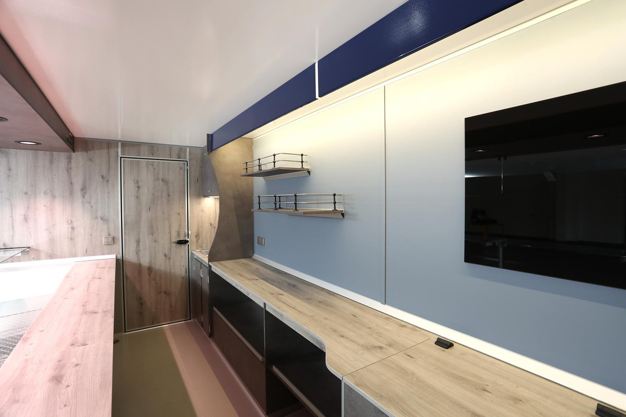 Mobil BORCO HÖHNS - Αυτοκινούμενη καντίνα: φωτογραφία 4 Mobil BORCO HÖHNS - Αυτοκινούμενη καντίνα: φωτογραφία 4