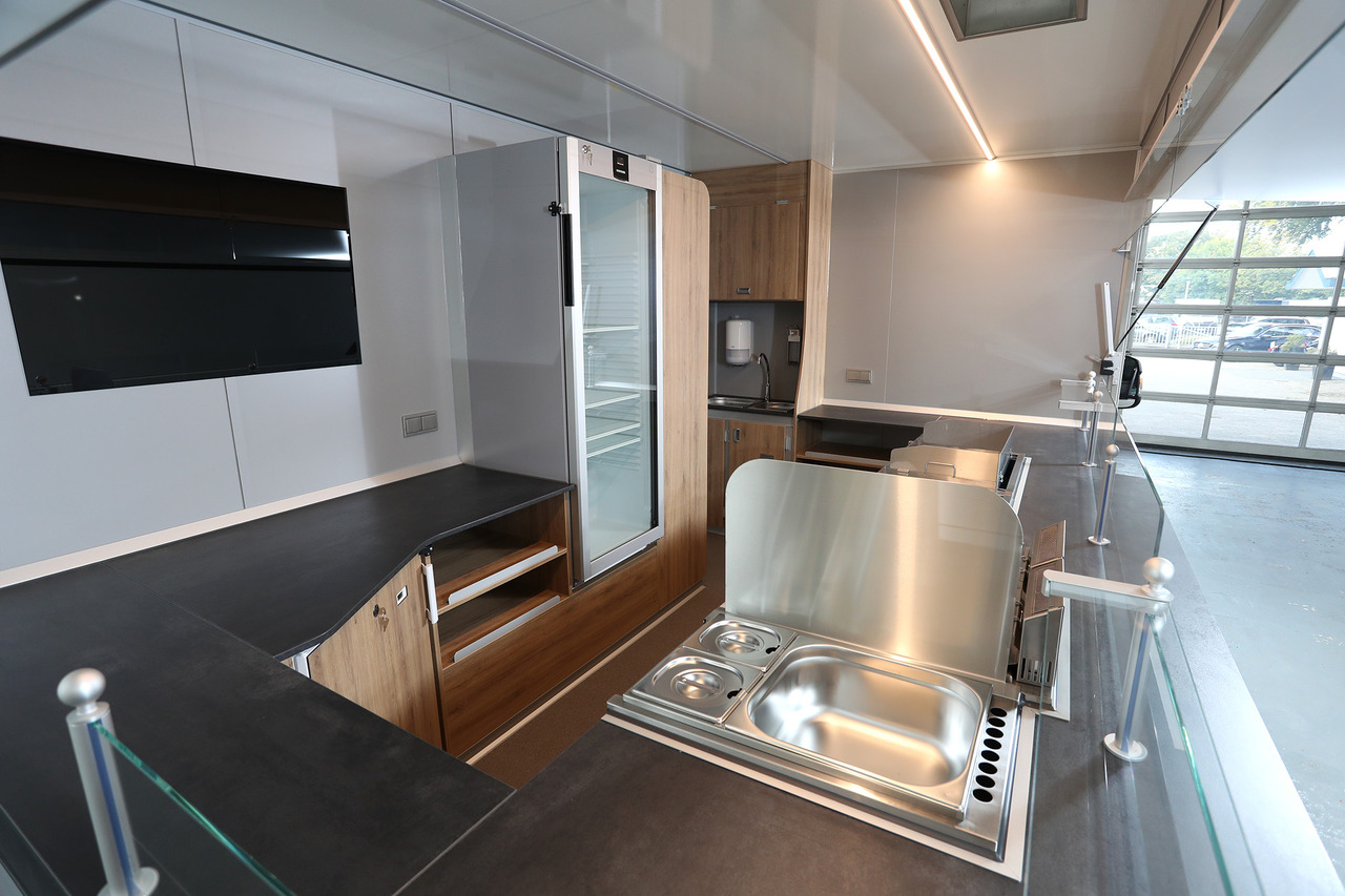 Mobil BORCO HÖHNS - Αυτοκινούμενη καντίνα: φωτογραφία 2 Mobil BORCO HÖHNS - Αυτοκινούμενη καντίνα: φωτογραφία 2