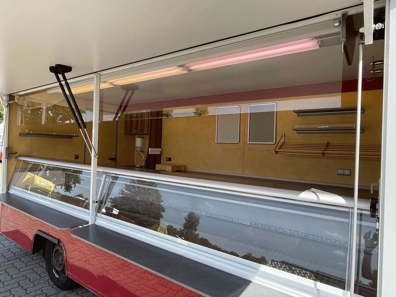 Mobil BORCO HÖHNS - Αυτοκινούμενη καντίνα: φωτογραφία 4 Mobil BORCO HÖHNS - Αυτοκινούμενη καντίνα: φωτογραφία 4