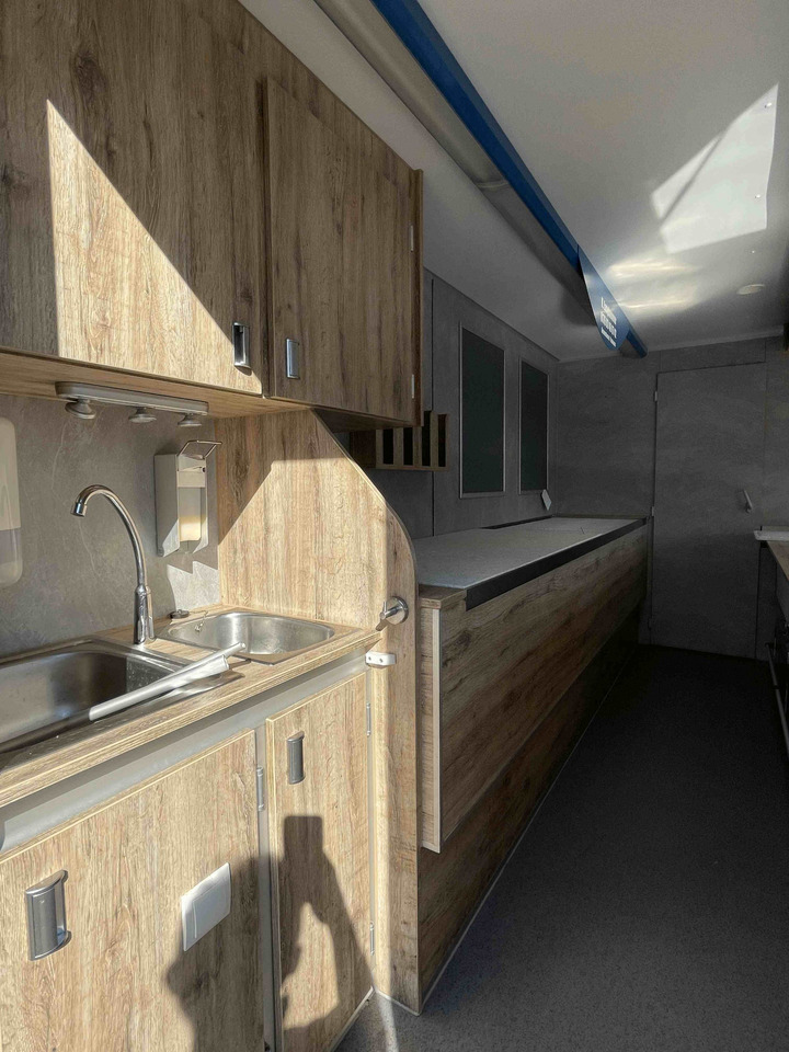 Wochenmarktmobil BORCO HÖHNS - Αυτοκινούμενη καντίνα: φωτογραφία 5 Wochenmarktmobil BORCO HÖHNS - Αυτοκινούμενη καντίνα: φωτογραφία 5