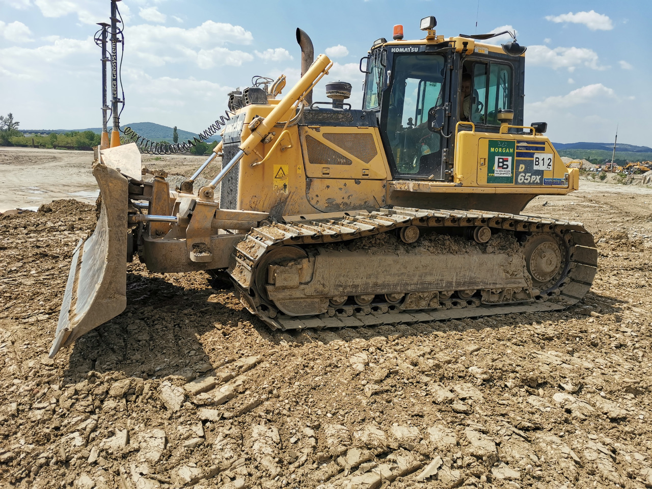 KOMATSU D65 PX 17 - Μπουλντόζα: φωτογραφία 1 KOMATSU D65 PX 17 - Μπουλντόζα: φωτογραφία 1