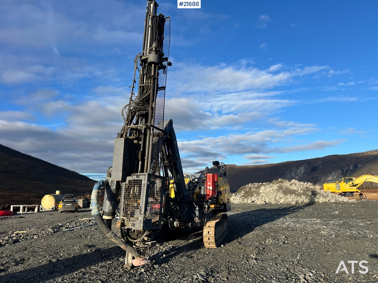 Atlas Copco T35R-01 Borerigg m/ cop 2540 hammer, sliper og Leica gps - Γεωτρύπανο: φωτογραφία 2 Atlas Copco T35R-01 Borerigg m/ cop 2540 hammer, sliper og Leica gps - Γεωτρύπανο: φωτογραφία 2