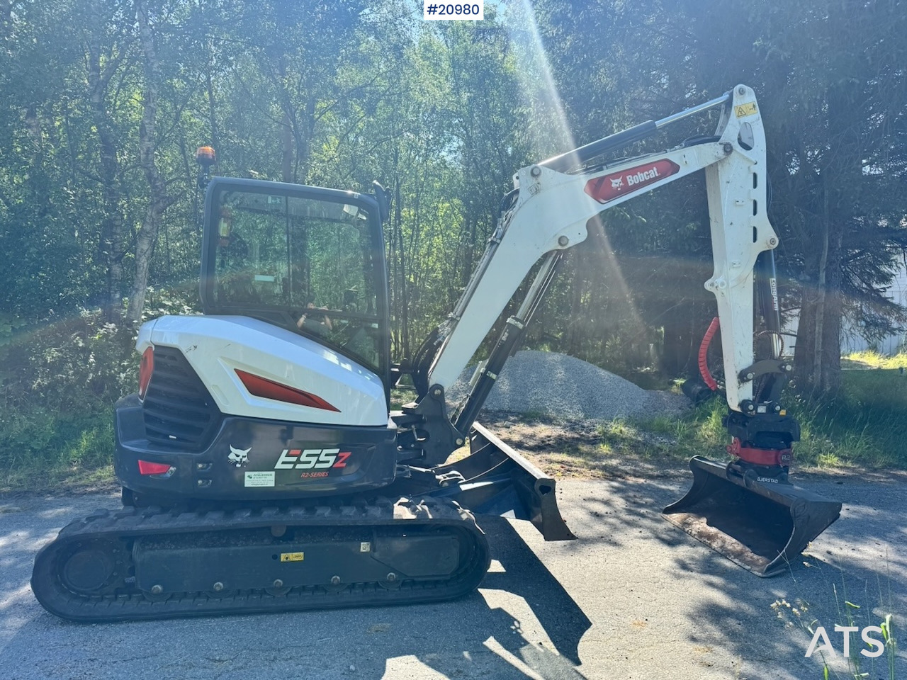 Bobcat E55Z Minigraver m/ Rototilt og 2 skuffer. 230 timer! - Μίνι εκσκαφέας: φωτογραφία 1 Bobcat E55Z Minigraver m/ Rototilt og 2 skuffer. 230 timer! - Μίνι εκσκαφέας: φωτογραφία 1