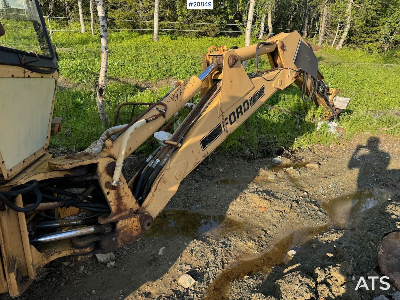 Ford 555 Traktorgraver m/ 2 frontskuffer og 2 graveskuffer - Φορτωτής εκσκαφέας: φωτογραφία 5 Ford 555 Traktorgraver m/ 2 frontskuffer og 2 graveskuffer - Φορτωτής εκσκαφέας: φωτογραφία 5