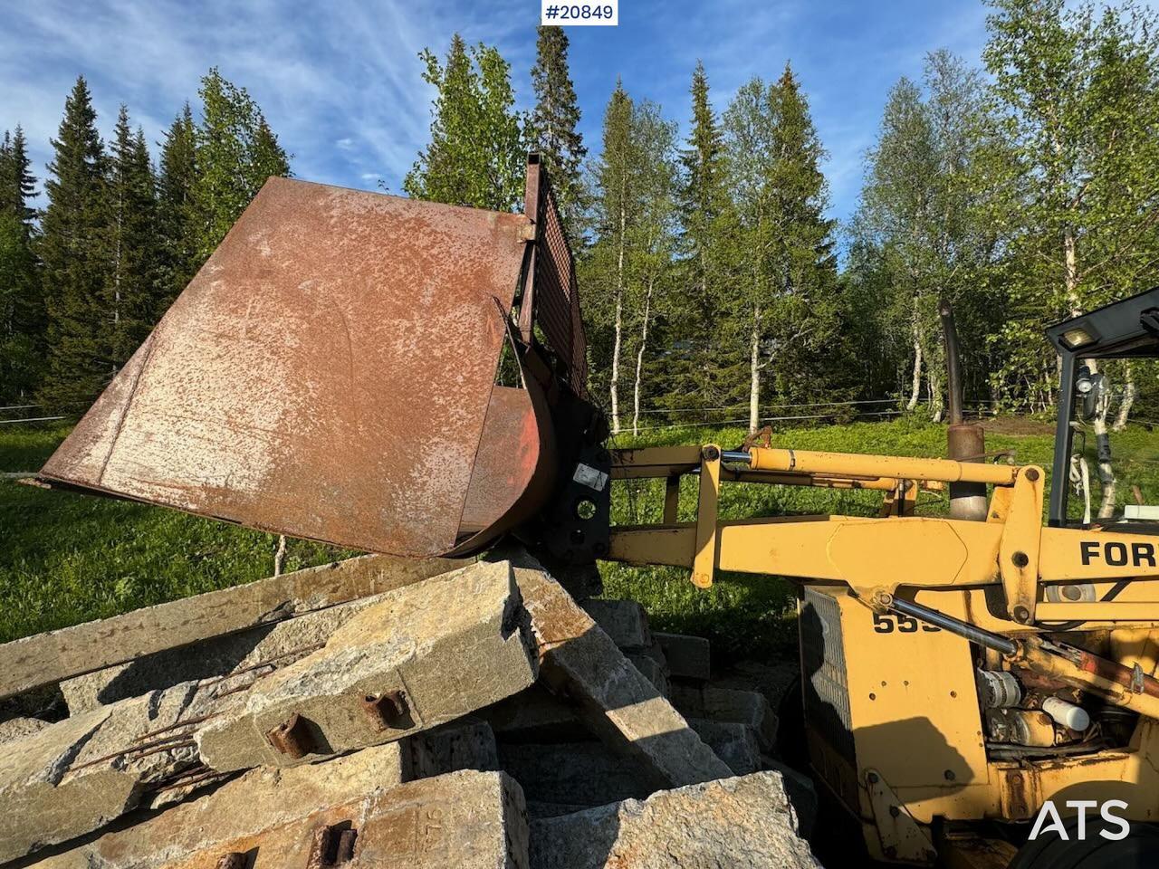 Ford 555 Traktorgraver m/ 2 frontskuffer og 2 graveskuffer - Φορτωτής εκσκαφέας: φωτογραφία 4 Ford 555 Traktorgraver m/ 2 frontskuffer og 2 graveskuffer - Φορτωτής εκσκαφέας: φωτογραφία 4