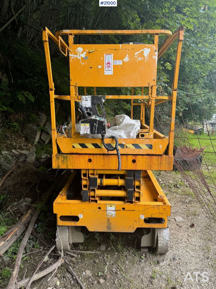 Hauolette Compact 10N 0864 - Ψαλιδωτό ανυψωτικό: φωτογραφία 2 Hauolette Compact 10N 0864 - Ψαλιδωτό ανυψωτικό: φωτογραφία 2