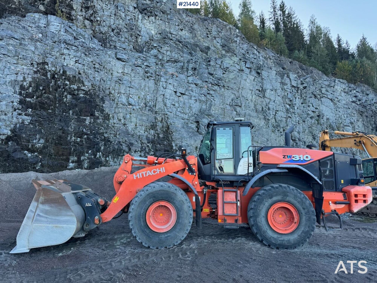 Hitachi ZW310 - Ελαστιχοφόρος φορτωτής: φωτογραφία 2 Hitachi ZW310 - Ελαστιχοφόρος φορτωτής: φωτογραφία 2