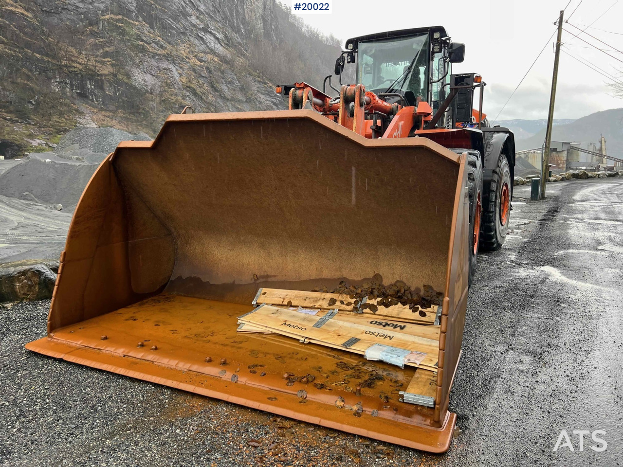 Hitachi zw370-6 - Ελαστιχοφόρος φορτωτής: φωτογραφία 5 Hitachi zw370-6 - Ελαστιχοφόρος φορτωτής: φωτογραφία 5